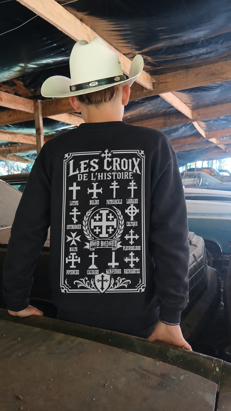 Hoodie Les Croix de l’Histoire — Foi & Héritage